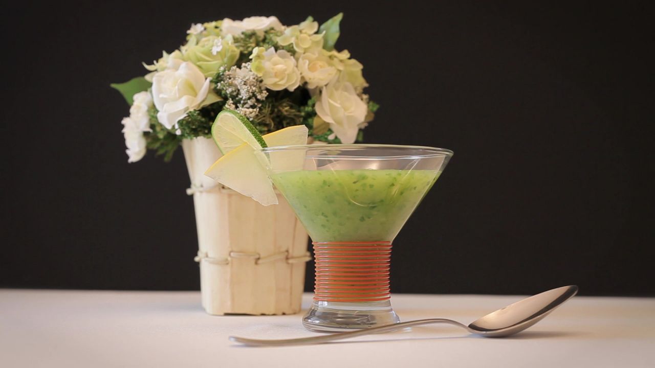 Basil melon smoothie