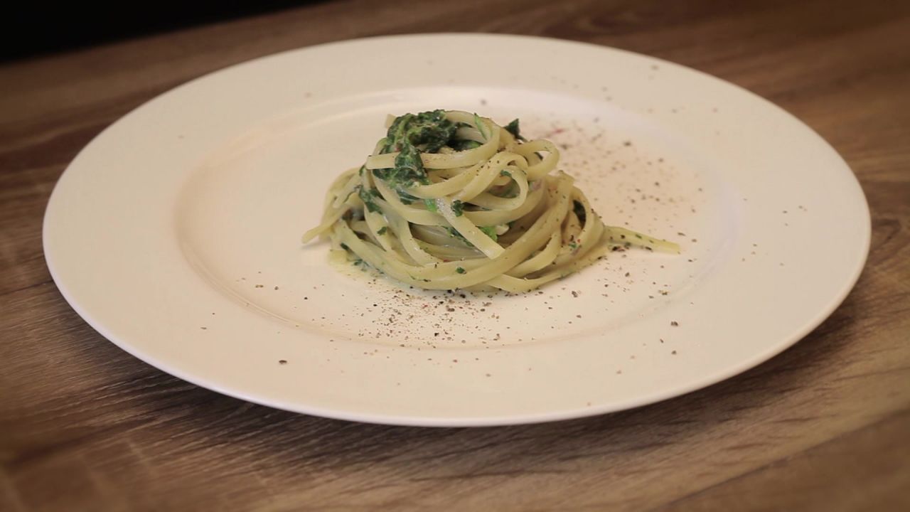 Pasta with tuna and spinach