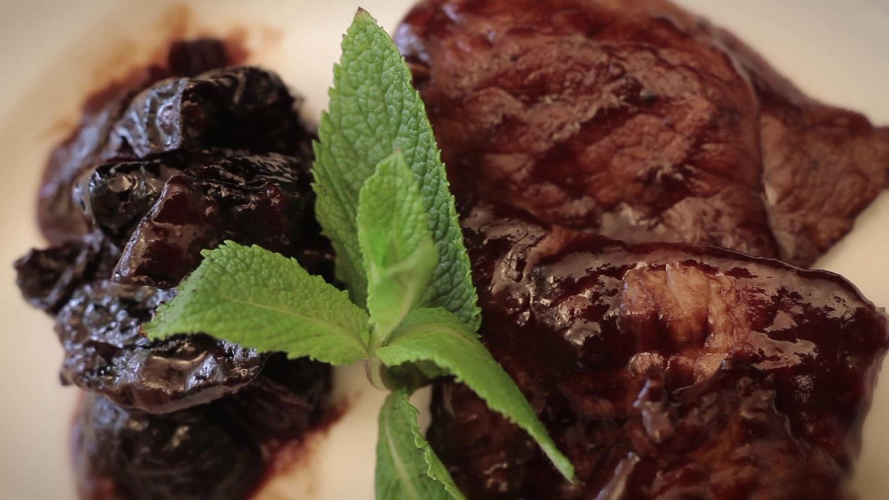 Young lamb with chocolate & prunes