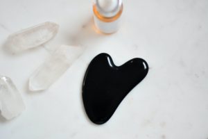 Zoom sur le massage Gua Sha