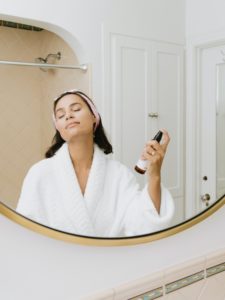 4 astuces pour prendre soin de sa peau en hiver