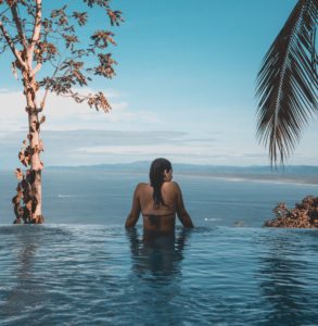 Comment prendre soin de ses cheveux en été ?