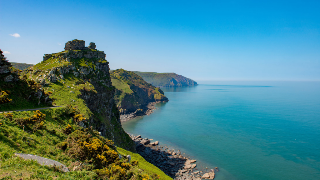 Découvrez la Vallée des Roches en Angleterre