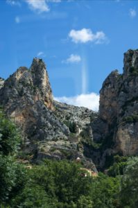 Zoom on Moustiers-Sainte-Marie