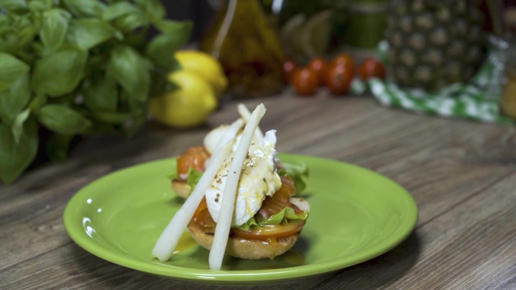 Oeufs bénédicte au saumon en entrée pour noël