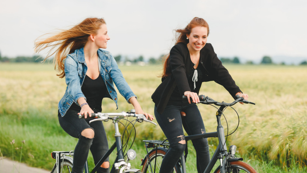 Cycling: original activities to recharge your batteries