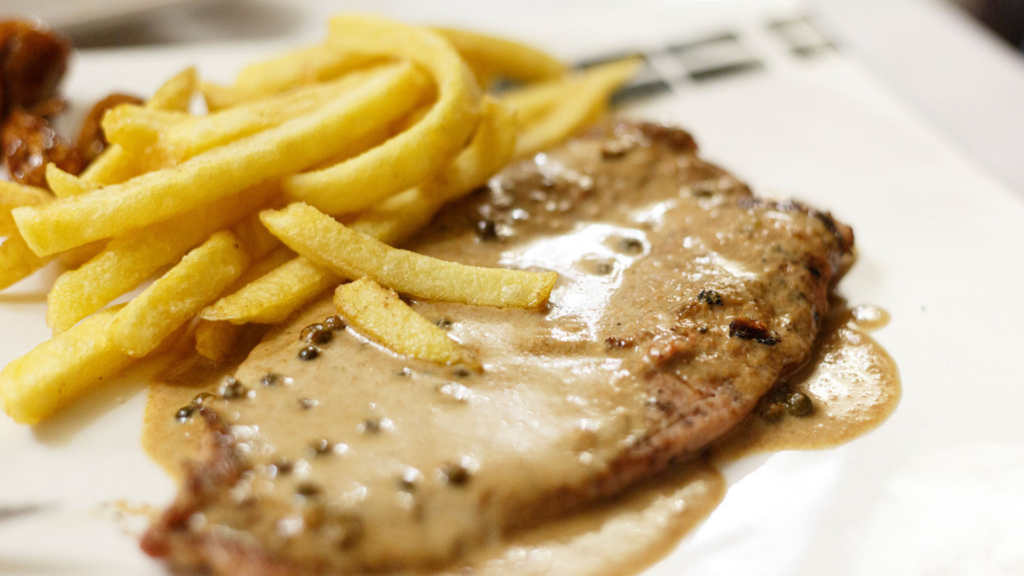 Le steak sauce au poivre