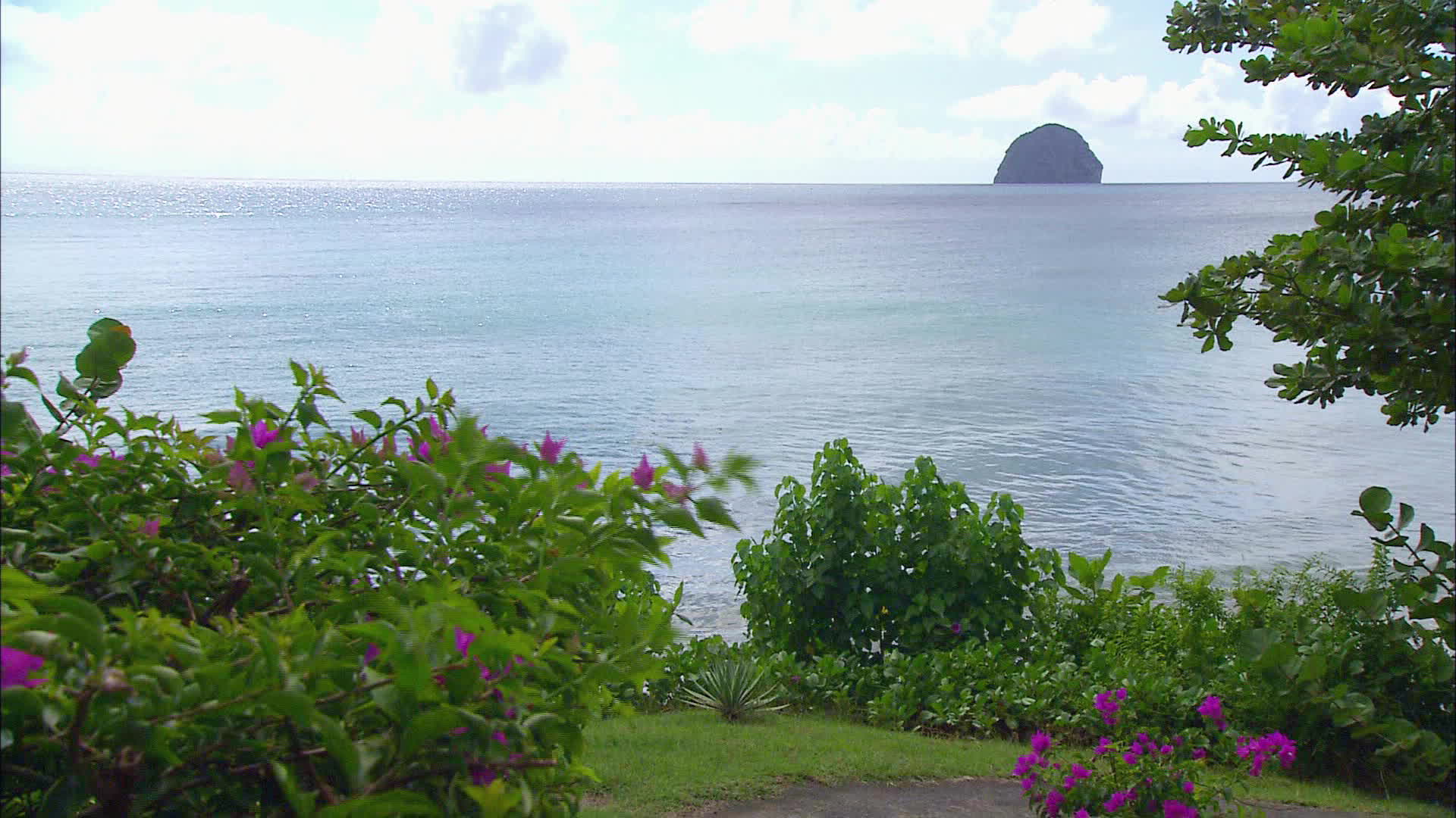 Martinique - Diamond rock