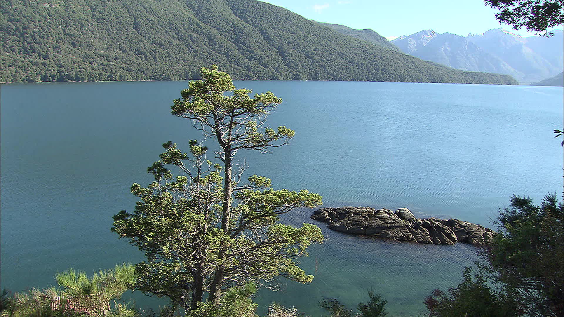 Rio Negro - Mascardi lake